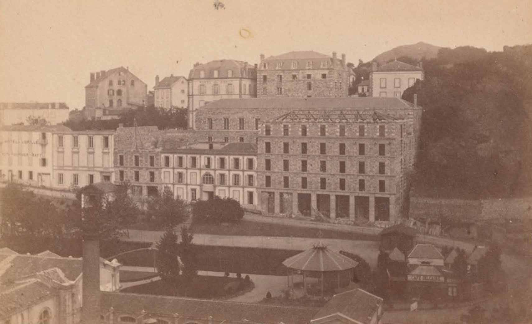 bracelet-or-améthyste-facettée-aux-pierres-fines-royat